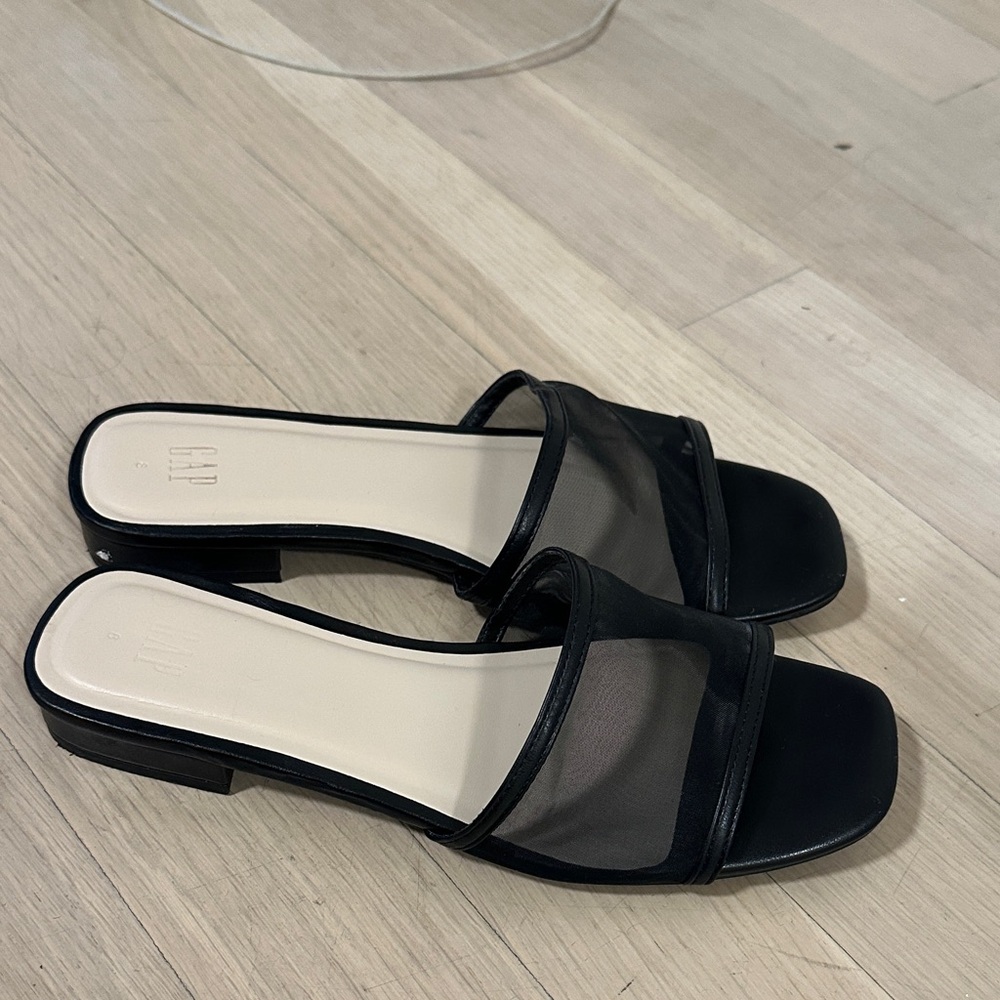 GAP Women's Black Mesh Slide Sandals - Picture 2 of 2